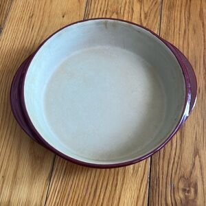 Pampered chef round stoneware